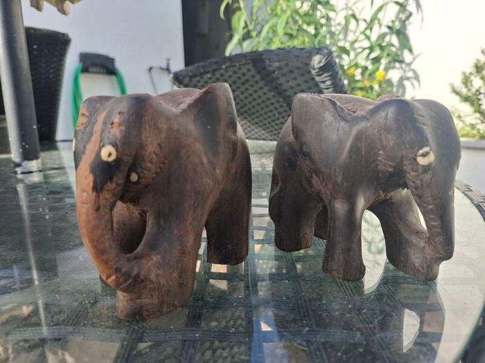 Lovely pair of Vintage Solid Rosewood Wooden Hand Carved Elephants