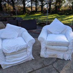 2-piece Living Room Couch Set FREE for collection