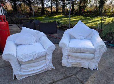 2-piece Living Room Couch Set FREE for collection