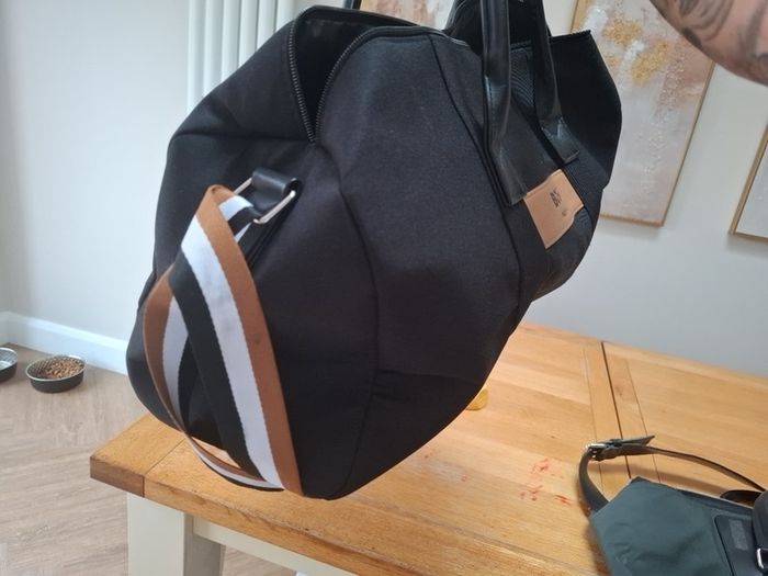 hugo boss gym bag