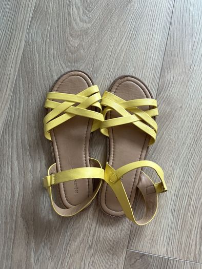 kids sandals