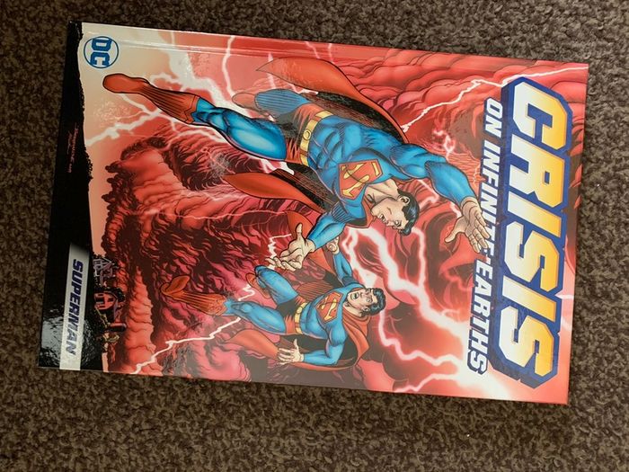 crisis on infinite earths box set
