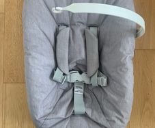Stokke Tripp Trapp Newborn Set with toy hanger (Grey)