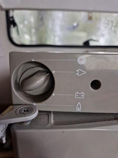 Dometic 77l caravan fridge/freezer