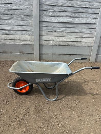 Galvanised Heavy Duty Wheelbarrow 90L