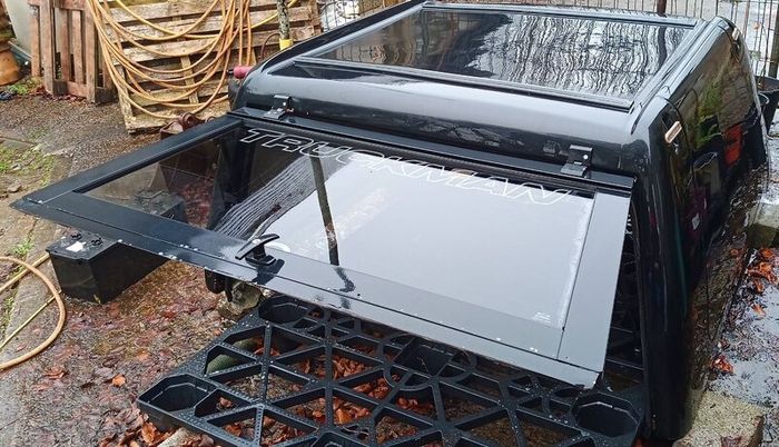 Truckman Hard Top, Black extra height version