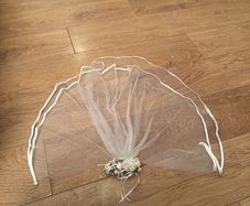 Communion veil with slide attachment