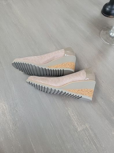 Brand new pair of beautiful taupe wedges, bioeco by arka