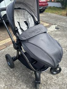 Egg Pram & Car Seat Bundle