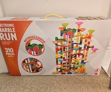 Electronic Marble Run
