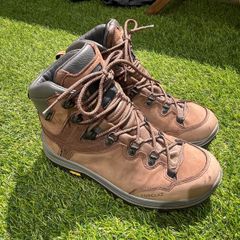 Men's hiking boots (Decathlon; size 7 UK)