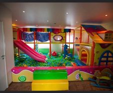 Kids indoor playground equipment