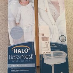 Halo Bassinet Swivel 360 Premier series over bed cot