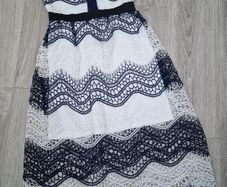 Ladies navy&white lace off-shoulder dress Medium
