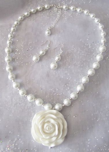 Handmade Statement White Bridal Necklace with Large Rose Pendant & earrings in a GIFT BOX