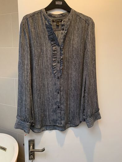 Banana republic blouse