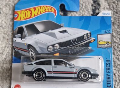Hot Wheels - Alfa Romeo GTV6 3.0