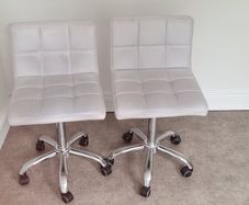 Beauty chairs