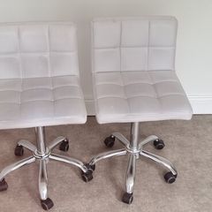 Beauty chairs