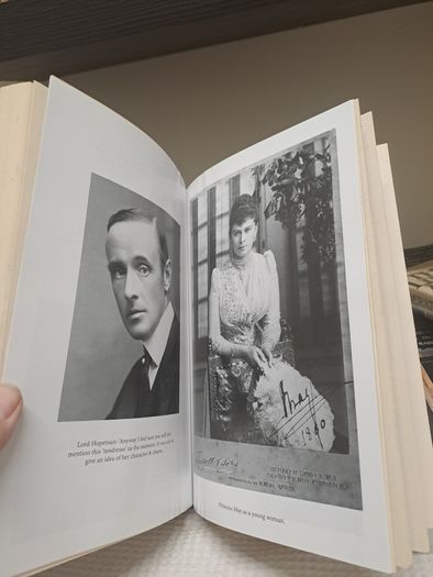 1st ed The Quest for Queen Mary James Pope-Hennessy