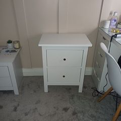 ikea locker/Table