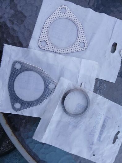 bmw wheel spigot rings,gaskets,glovebox hinges