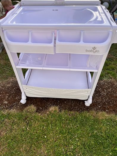 Baby changing table, with bath.