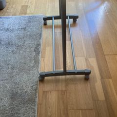 clothes rail on wheels