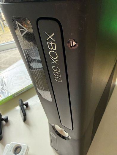 Xbox 360 S 250gb New Old Stock Bundle Unused/sealed