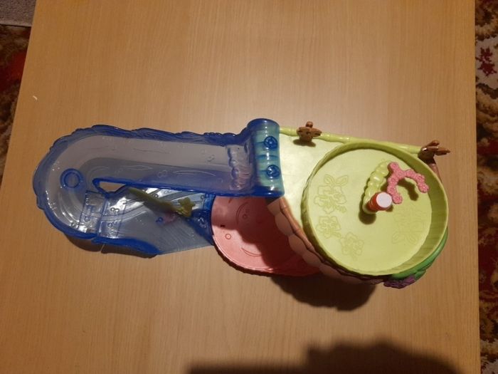 Littlest Pet Shop Slide