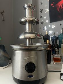 chocolate fountain