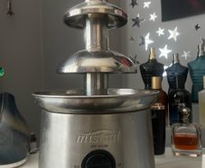 chocolate fountain