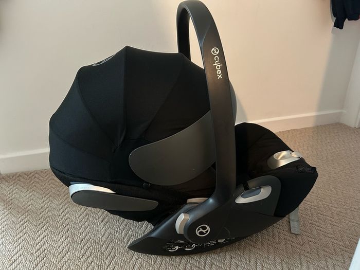 cybex carseat with Isofix base