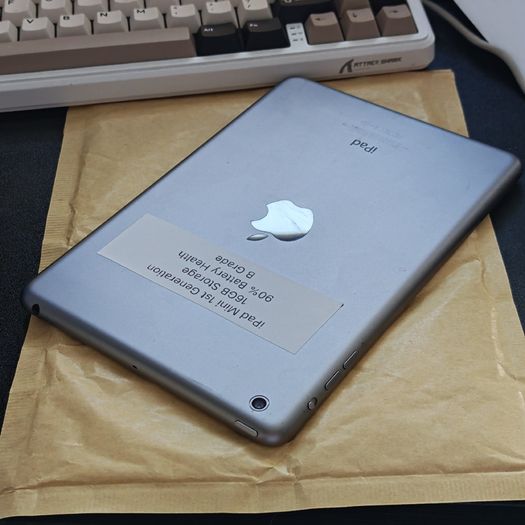 Apple iPad Mini 1st Gen 16GB Space Grey