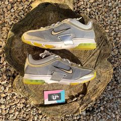 Get 1 of 1 Worldwide Vintage Nikes