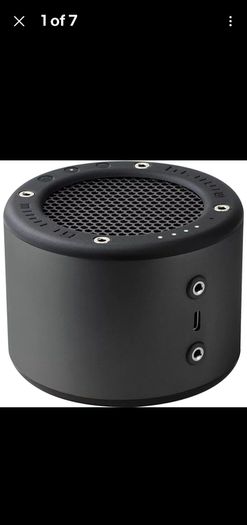 2 Minirig 4 Bluetooth speakers