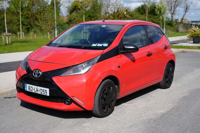 2016 Toyota Aygo x-play 1.0L