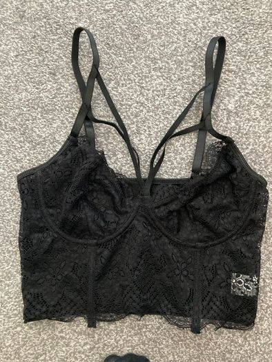 Black Lace crop top size XS