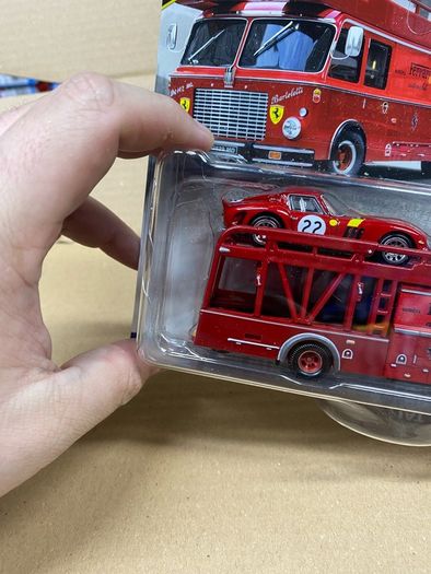 Ferrari 250GTO Team Transporter Hot Wheels