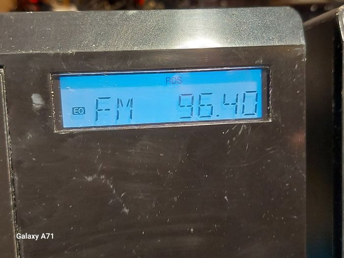 Panasonic SA-EN38 MINI STEREORadio CD MP3 USB iPod Dock music system, in excellent condition
