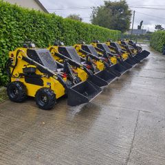 Delano S360 skid steer loader: