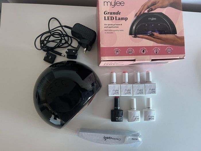 Mylee LED Lamp + gel polish nail set