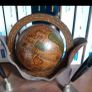 desk  pen globe Image 4