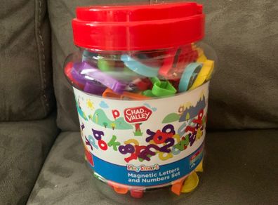 Magnetic numbers & letters set.