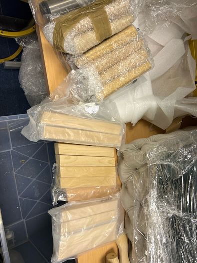 8 sets of furniture legs