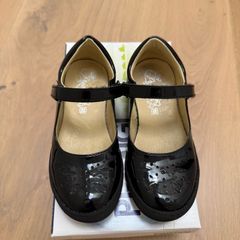 Primigi black patent school shoes size 10 EU28