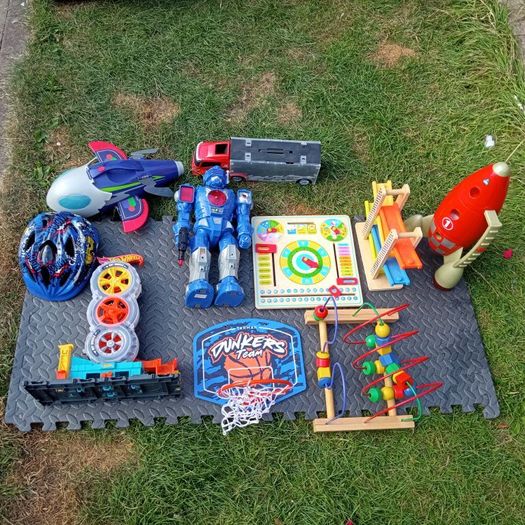 toys
