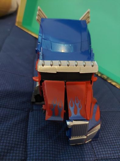 Transformer optimus