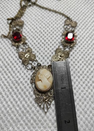 Vintage filigree Cameo shell pendant necklace