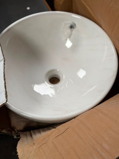 Fola Freestanding Basin